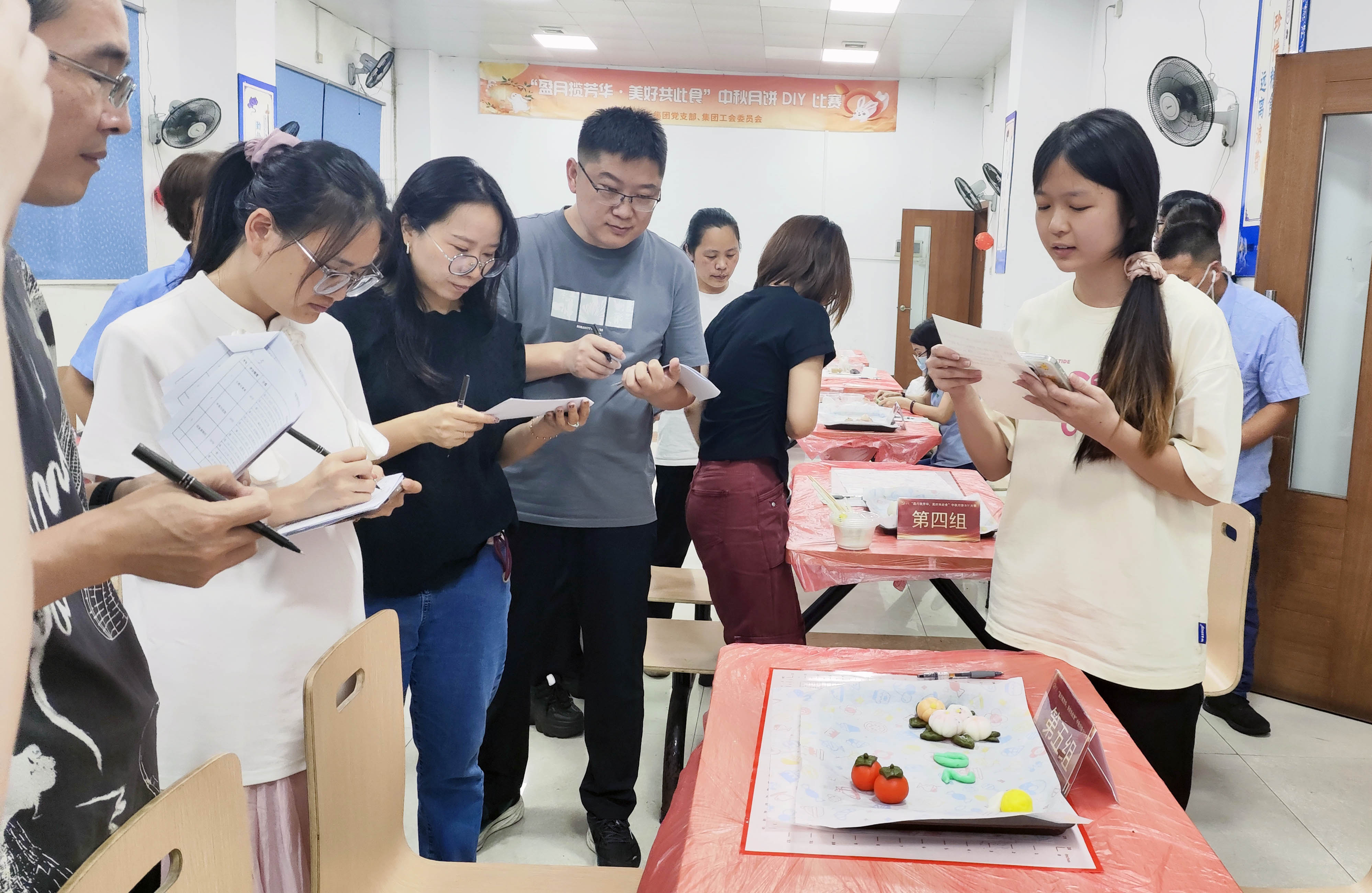 集團工會成功舉辦“盈月攬芳華∙美好共此食”中秋月餅DIY大賽